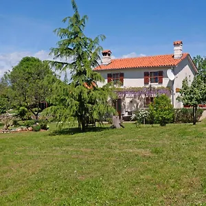 Marija-lorena In Gora Glušići , Labin (Istria) Kroatien